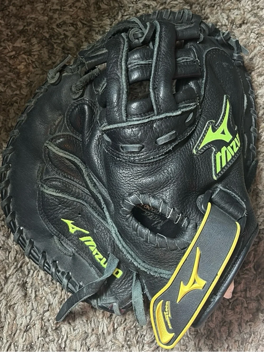 Mizuno Black & Neon Yellow Leather Baseball Catchers Glove - Picture 3 of 5